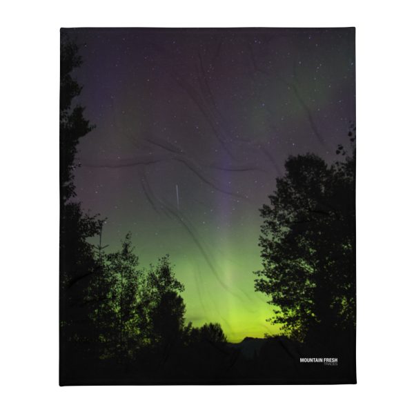 Aurora Fresh Throw Blanket